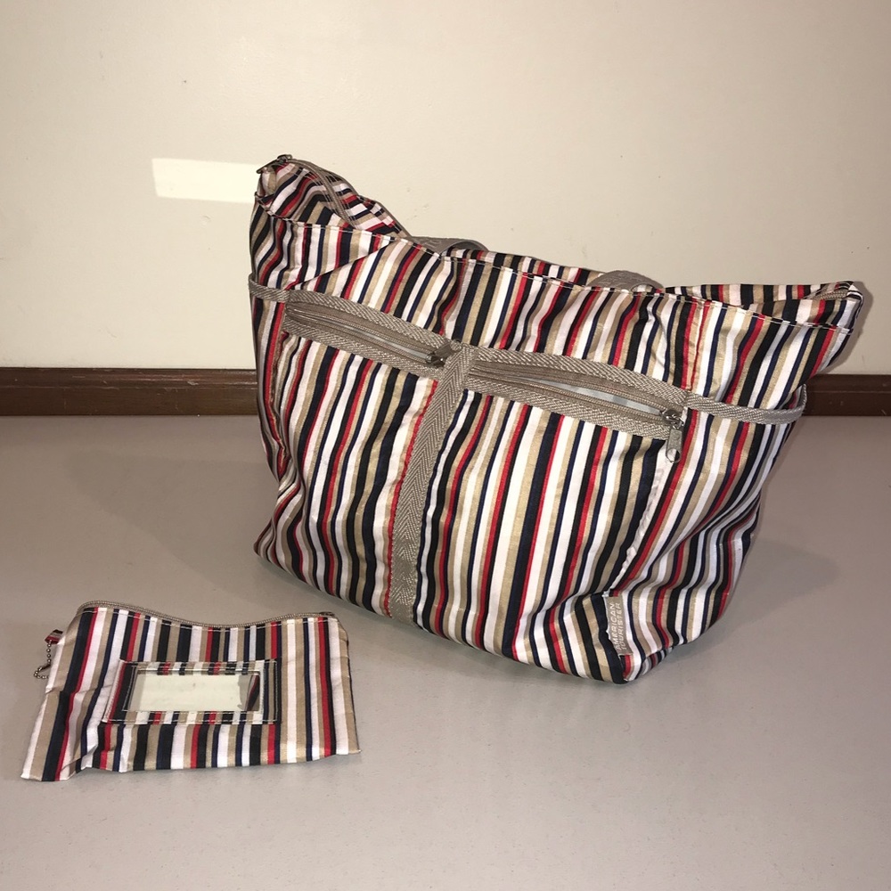 American Tourister Tote w/Cosmetic Bag